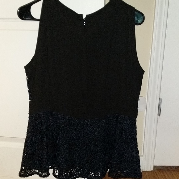 Navy thick lace peplum tank - Picture 3 of 4
